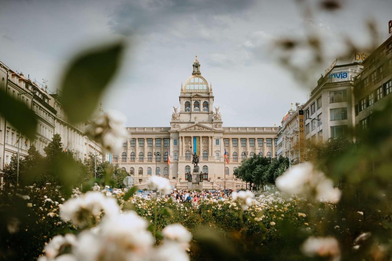 Отель Andaz Prague, By Hyatt Экстерьер фото